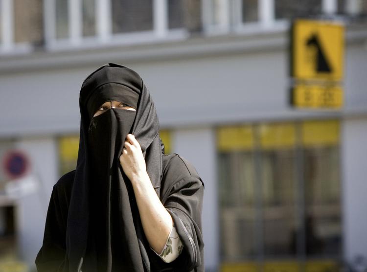 Venstre og Konservative har meldt ud de ikke følger i  Liberal Alliances fodspor om at fritstille folketingsmedlemmer til afstemningen om det såkaldte burkaforbud.  Arkivfoto Lea Meilandt Mathiesen