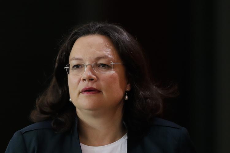 
    Andrea Nahles må vente til et landsmøde den 22. april med at blive den nye stærke dame hos de tyske socialdemokrater. 