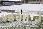 I sidste øjeblik faldt alt på plads, så Lyngby kan spille videre i Superligaen, første gang på søndag mod Brøndby. 