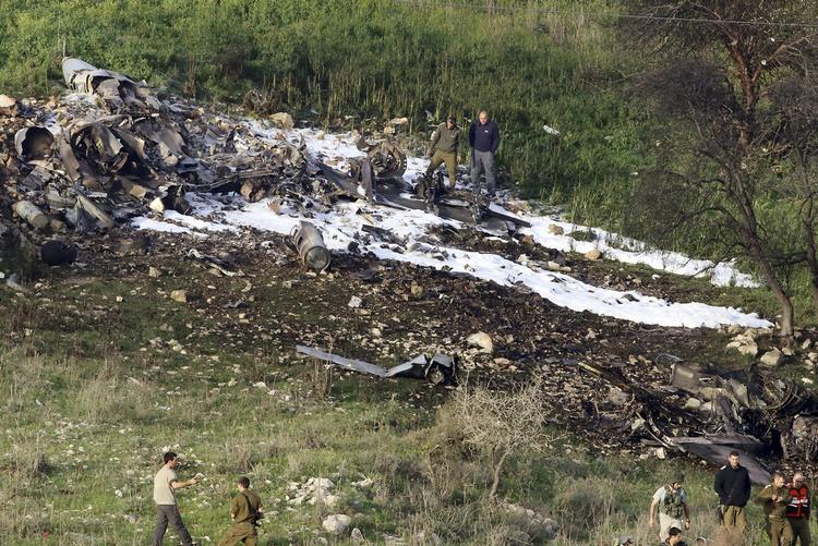 Et israelsk F-16.kampfly blev i morges skudt ned af syriske antiluftskyts. 