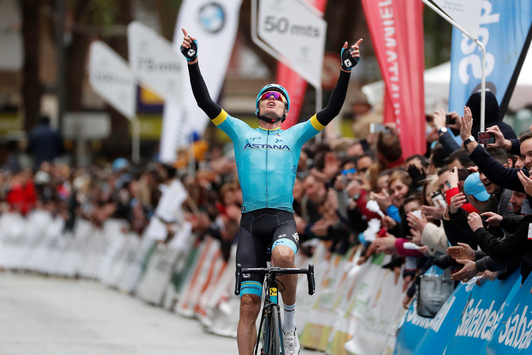 Luis León Sanchez sikrer i Vuelta a Murcia Astana sæsonens første sejr. Foto: Bettiniphoto. 