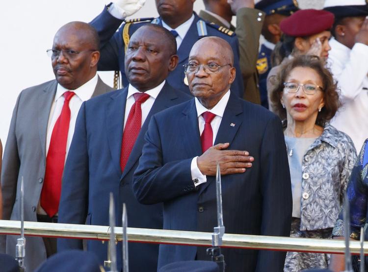 Den sydafrikanske præsident, Jacob Zuma, er ved at blive fældet af en korruptionsskandale. 