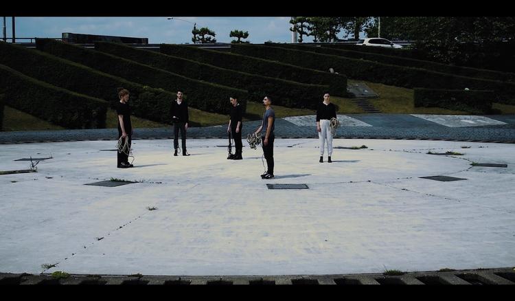 Daniel Brakan og Enrico Meijer har lavet en dansefilm, som undersøger, hvad teknologien gør ved os som mennesker. Filmen er en af de 10 nominerede værker til videokunstfestivalen FOKUS. Daniel Barkan & Enrico Meijer