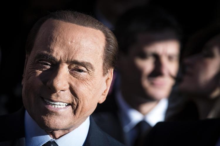 
    Italiens tidligere ministerpræsident Silvio Berlusconi er klar til valg. 