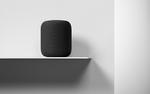 Apples intelligente højttaler, HomePod, er minimalistisk og stilren. Men den kan også skade dine andre minimalistiske og stilrene træmøbler (Pr-foto: Apple). 