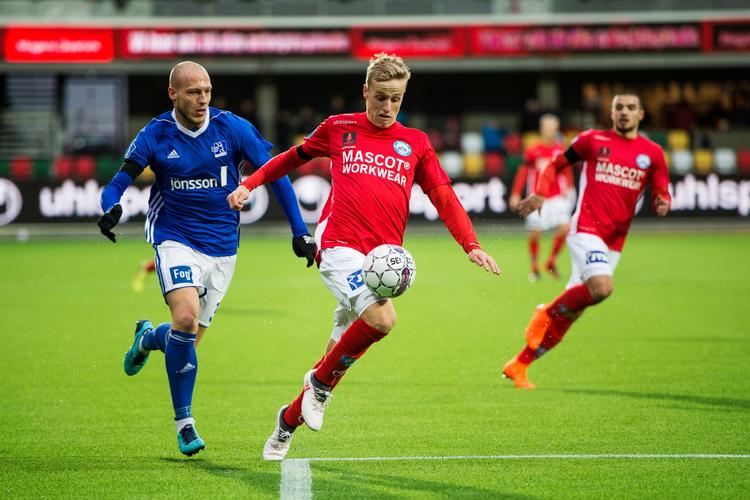 Der blev brugt masser af energi under første halvleg i Silkeborg, men mål blev det ikke til. (Foto: Bo Amstrup/Ritzau Scanpix) 