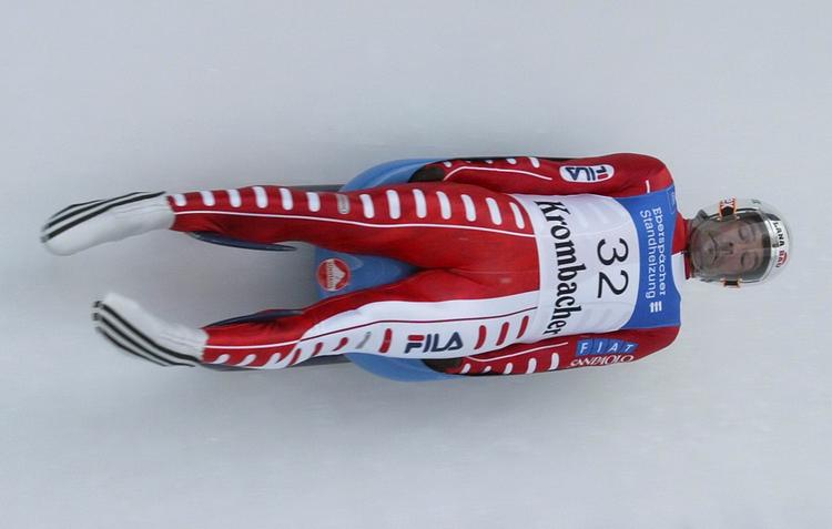 Med seks medaljer i kælk er italieneren Armin Zöggeler den mest vindende i en disciplin ved olympiske lege. Shizuo Kambayashi/AP