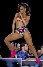 Rihanna har solgt over 200 millioner singler og album. Joel Ryan/AP