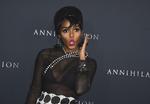 Janelle Monáe kan slet ikke komme galt af sted, mener Simon Lund.  Jordan Strauss/AP