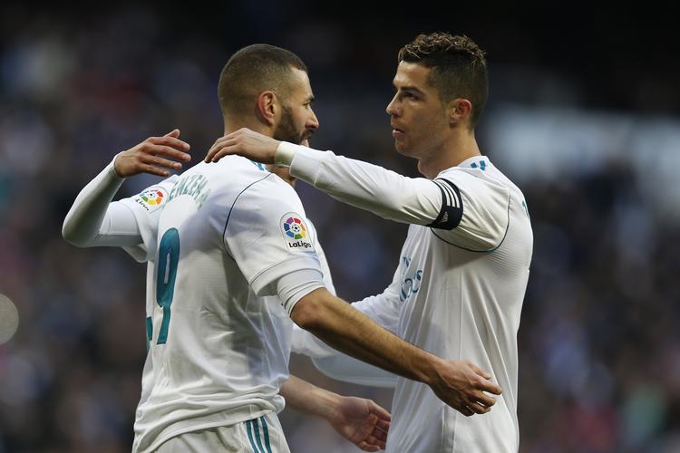 Karim Benzema og  Cristiano Ronaldo havde hver en stor  andel i Reals storsejr.  Francisco Seco/AP
