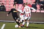 Med et træk uden om Kasper Pedersen og en afslutning i det korte hjørne bragte Mathias Jensen (tv,.) FC Nordsjælland foran med AaB. Henning Bagger/Ritzau Scanpix