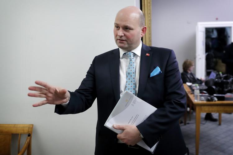 »Vi har nogle boligområder, hvor en blind mand kan føle med sin stok, at vi har nogle problemer. Hvis ikke vi kommer med nogle tiltag, så bliver det aldrig bedre. Vi er simpelthen nødt til at gøre noget«, siger justitsminister Søren Pape Poulsen. Jens Dresling/POLFOTO