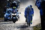 Niki Terpstra strider sig gennem den belgiske kulde til sin første sejr i knap halvandet år.
   David Stockman/Ritzau Scanpix