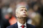 Det er de seneste par år blevet betydeligt hårdere for Arsène Wenger at være Arsenal-manager, da resultaterne svigter, og klubbens fans med jævne mellemrum kræver hans afgang.  Tim Ireland/AP