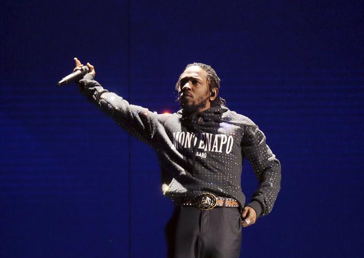 Kendrick Lamar lavede en fest i Royal Arena. Billedet er fra Brit Awards for nylig, da der var fotoforbud under koncerten i København.    Joel C Ryan/AP