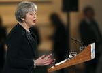 Premierminister Theresa May fortæller i en tale fredag, at briterne må indstille sig på, at afskeden med EU vil have ulemper.
    Britain's Prime Minister Theresa May delivers a speech at the Mansion House in London, Friday March 2, 2018. May promised to tell an impatient European Union on Friday what Britain is prepared to give and what it wants to take in a post-Brexit trade deal with the bloc. (Jonathan Brady/Pool Photo via AP)
   Jonathan Brady/AP