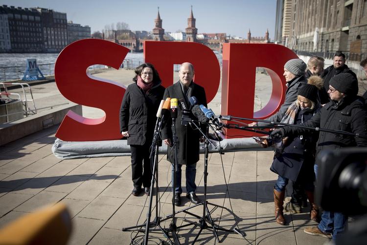 Kay Nietfeld/AP