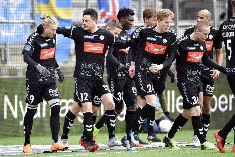 Anders Egholm scorede det første mål i Farum, hvor FC Helsingør nu har langt til årets første sejr. Lars Møller/Ritzau Scanpix
