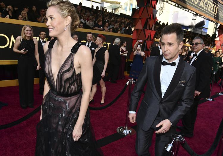 Skuespilleren Sam Rockwell ankommer til Oscarshowet i Los Angeles.
    Charles Sykes/AP