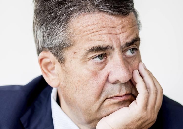 Sigmar Gabriel, bliver ikke en del af den kommende tyske regering.  Michael Kappeler/AP