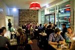 Mon ikke der er lidt mere gang i festen end på billedet her, når Mother i aften inviterer til musik og fest?  Lærke Posselt (arkiv)/POLFOTO