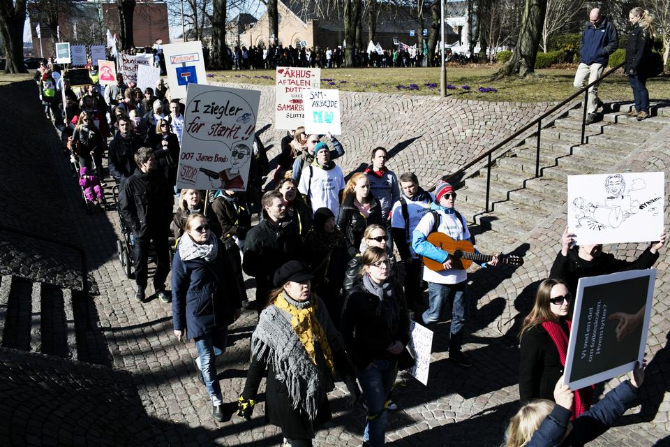 Lærerne benyttede sig en del af humor under lockouten i 2013. Måske for meget intern humor, hvis man spørger kreativ direktør hos Radius kommunikation Jeppe Veddinge.

   Tycho Gregers/POLFOTO