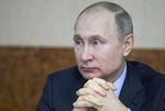 Præsident Vladimir Putin fortæller i en dokumentar, at han gav grønt lys til nedskydning af passagerfly i 2014.  Alexei Druzhinin/AP