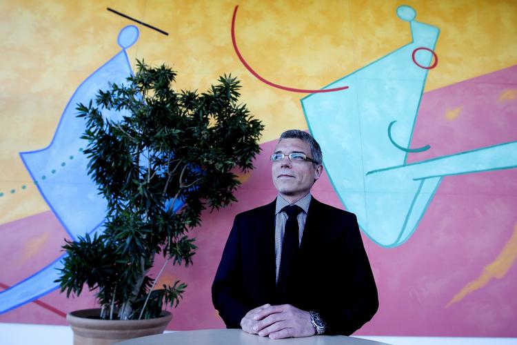 I 2013 fik Skat's daværende direktør, Jesper Rønnow Simonsen, 100.000 kr. i bonus for implementeringen af det skandaleramte EFI-system. Finn Frandsen/POLFOTO