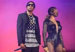 Queen B og Jay-Z afslører på Facebook, at de tager afsted på 'On the Run 2'-tour. Den lægger vejen forbi Telia Parken i København. Billedet er fra 2014, da ægteparret var på ders første 'On the Run'-tour. Mason Poole/AP