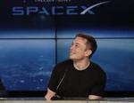 Elon Musk vil sende intet mindre end 12.000 satellitter i kredsløb om jorden, men spørgsmålet er, om det på nuværende tidspunkt er en umulig opgave.  John Raoux/AP