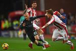  David Silva og co. udspillede nedrykningstruede Stoke efter pausen.  Paul Ellis/Ritzau Scanpix