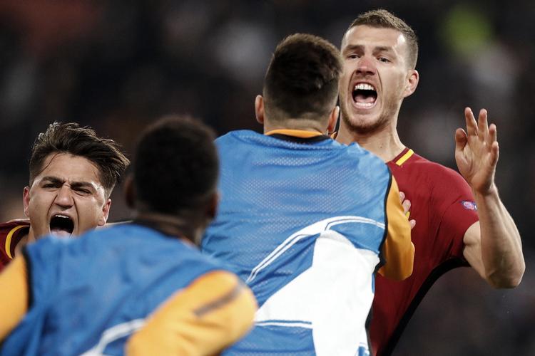 Den store bosnier Edin Dzeko blev matchvinder i 52. minut.  Riccardo Antimiani/AP