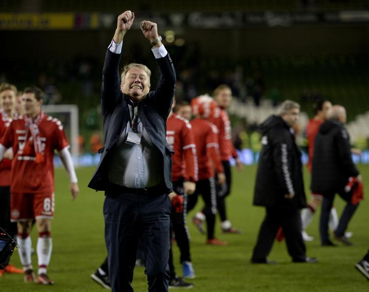 
 For Åge  Hareide og dansk fodbold var det en triumf, da VM-holdet slog Irland 5-1 i Dublin. Nu er målsætningen, at Danmark skal gå videre fra gruppen, når det går løs i slutrunden i Rusland til sommer 
   Poulsen Lars/POLFOTO