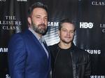 Skuespillere, instruktører med mere Ben Affleck og Matt Damon. At det netop er Matt Damon og Ben Afflecks filmselskab, der nu beslutter at tage et stort skridt for ligestilling på deres selskabs filmset, får særlig opmærksomhed i de amerikanske medier. Paul A. Hebert/AP