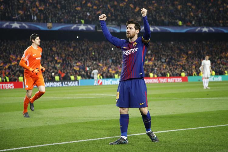 Ikke fire, men to mål har Lionel Messi scoret på Camp Nou, og så er han i alt oppe på 100 Champions League-træffere. Ganske pænt.
   Emilio Morenatti/AP