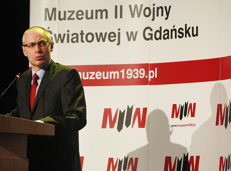 Pawel Machcewicz blev fyret som museumsdirektør, da regeringen ikke mente, at han fremstillede den polske heroisme under Anden Verdenskrig. Czarek Sokolowski/AP