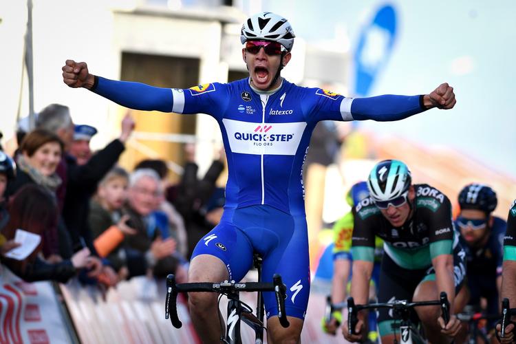 Den 21-årige colombianer Alvaro Hodeg scorer på 1. etape af Volta a Catalunya sin anden sejr på fire dage.
   David Stockman/Ritzau Scanpix