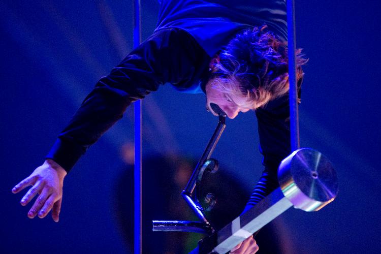 Stærke kæber. Alexander Lichner bruger mund i trapez. 