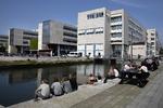 Nu skal det første borgerforslag behandles af Folketinget. Politikerne skal tage stilling til, om de vil afskaffe uddannelsesloftet, der begrænser mulighederne for at tage mere end én uddannelse på samme eller lavere niveau. 
    Københavns Universitet, KU, Emil Holms Kanal, studerende.
   Finn Frandsen/POLFOTO