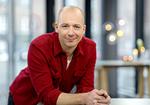 Mark Stokholm er en af værterne på 'Aftenshowet', som altså fik en ordentlig skidtspand i hovedet af en medarbejder hos DR. Agnete Schlichtkrull/dr