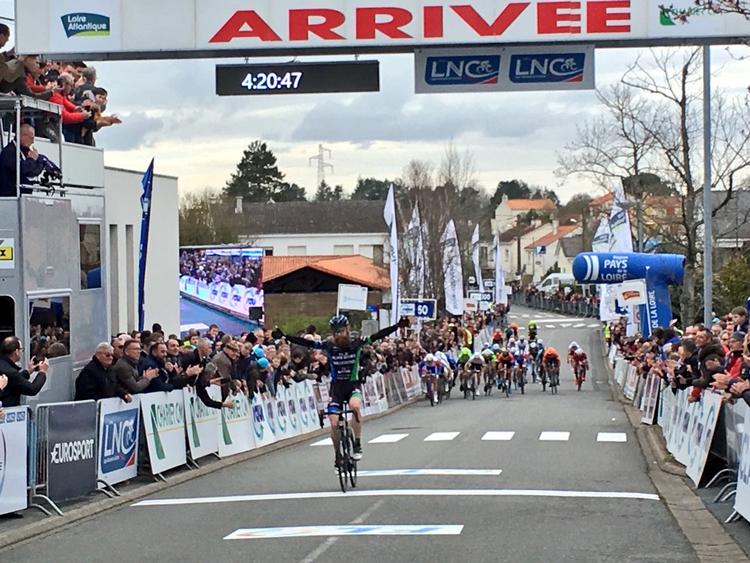 Rasmus Quaade holder forfølgerne bag sig med sin ultimative satsning i Classic Loire Atlantique. 