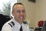 »Vi havde aldrig troet, at det skulle ramme en fredelig by som vores«, lyder den gennemgående kommentar i den franske by Trébes efter terrorangrebet i fredags, hvor oberstløjtnanten Arnaud Beltrame lod sig udveksle med et af gidslerne. (AP Photo/Emilio Morenatti)
   /AP