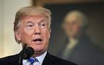 Den amerikanske præsident Donald trump afviser at have haft en affære med den tidligere pornostjerne Stormy Daniels. Hun hævder at være blevet truet til at holde sig tavs om et forhold til Trump.  Manuel Balce Ceneta/AP
