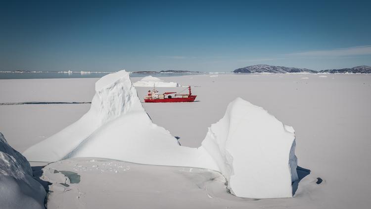 Royal Arctic Line