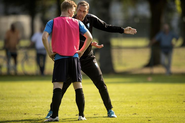 Anders Christiansen, der i år har forladt svensk fodbold, blev på et tidspunkt trænet af landsmanden Allan Kuhn i Malmö FF.
   
   Peter Hove Olesen/POLFOTO