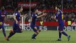 I 89. minut sikrede Lionel Messi (th.), at FC Barcelona fortsat er ubesejret i den spanske liga. Miguel Morenatti/AP