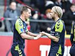 Brøndbys to første målscorere, Kamil Wilczek (tv.) pg Johan Larsson (th.) efter polakkens 2-0-mål. Henning Bagger/Ritzau Scanpix