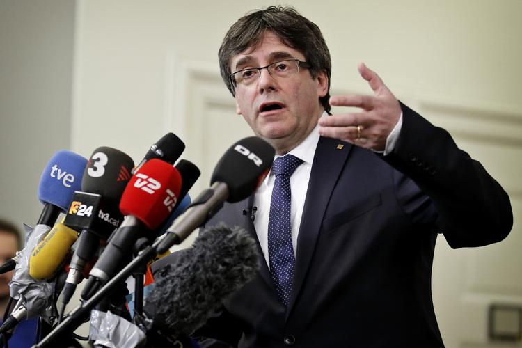 Den catalonske eks-præsident Carles Puigdemont har selv udpeget sin afløser, Quim Torra, som han netop har mødtes med i Berlin. Fotoet her er dog fra København. Jens Dresling/POLFOTO
