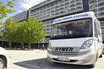 Efter ugens mange skyderier i Albertslund har politiet indsat denne mobile politistation i byen.  Københavns Vestegns Politi/Ritzau Scanpix
