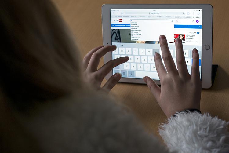 Der er ingen grund til på forhånd at rynke på den publicistiske næse over denne form for indhold. Det skal have sin plads, hvis det er godt, og kontrakten er klar og reel, skriver Mollerup. Arkivfoto: Cicilie S. Andersen